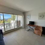 Studio avec belle et grande terrasse vue mer - PAN-1